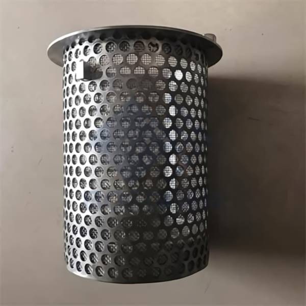 Ein Brüh filter mit verstärktem perforiertem Metall außen